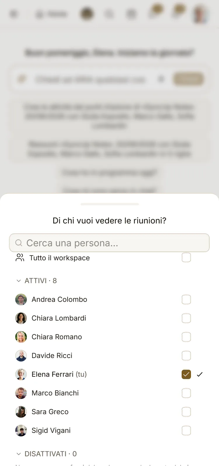 Il selettore sul telefono, tema chiaro: il pannello dal basso con la ricerca e i gruppi